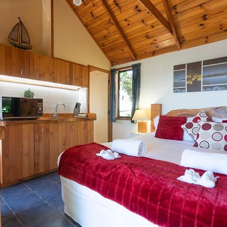 Supacute Character Cottage, Wifi, Sky Tv, Spa Bath, Spa Bath, Dble Kayak And Possibly A Car! Palm Beach Exterior photo
