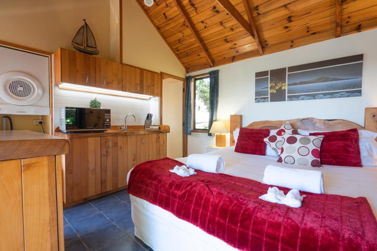 Supacute Character Cottage, Wifi, Sky Tv, Spa Bath, Spa Bath, Dble Kayak And Possibly A Car! Palm Beach Exterior photo