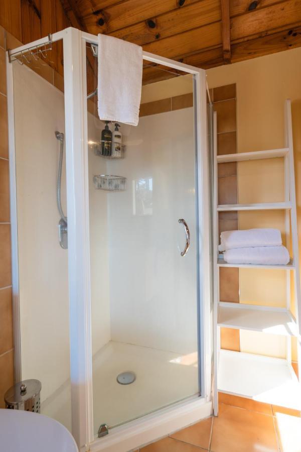 Supacute Character Cottage, Wifi, Sky Tv, Spa Bath, Spa Bath, Dble Kayak And Possibly A Car! Palm Beach Exterior photo