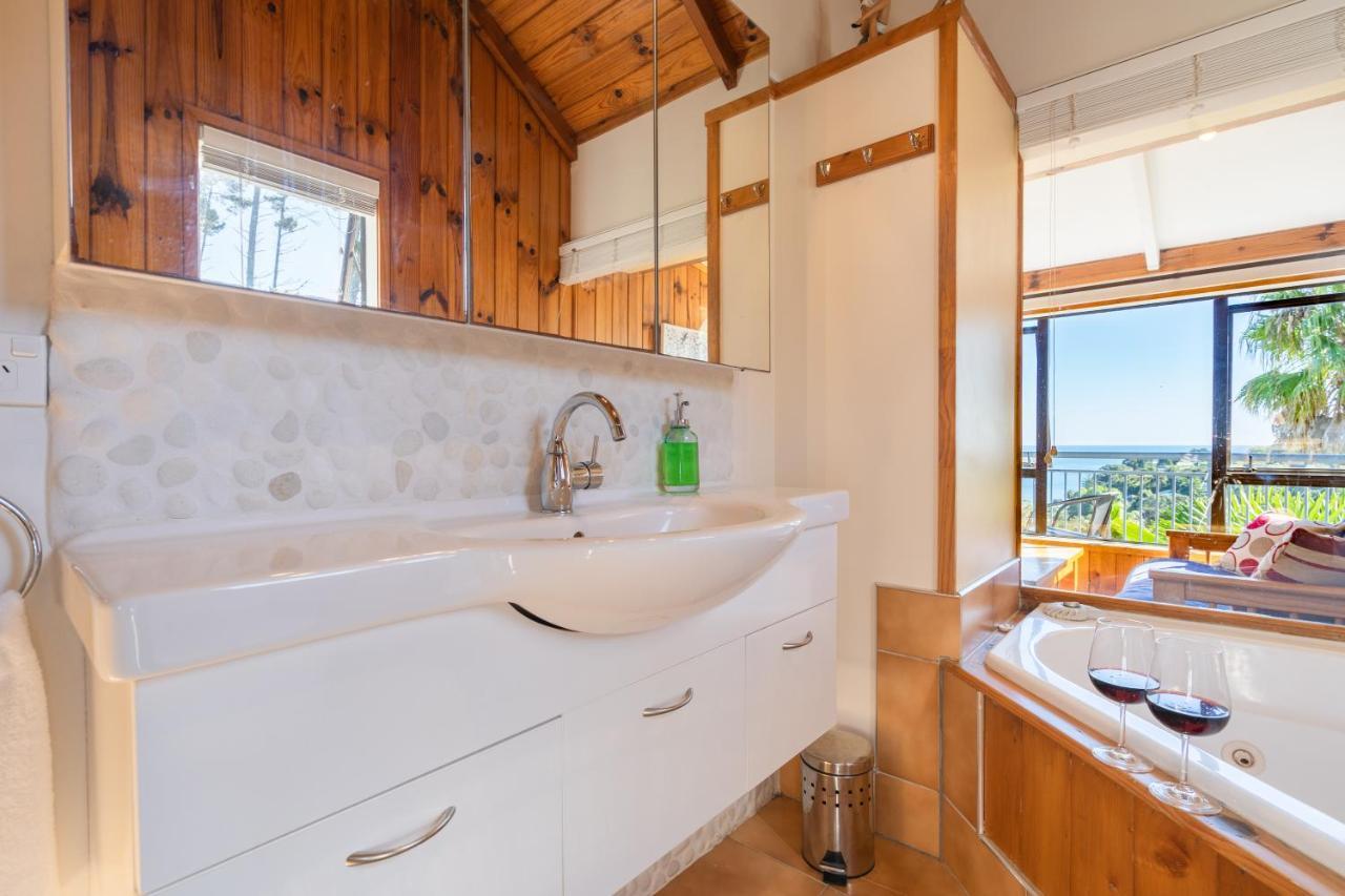 Supacute Character Cottage, Wifi, Sky Tv, Spa Bath, Spa Bath, Dble Kayak And Possibly A Car! Palm Beach Exterior photo